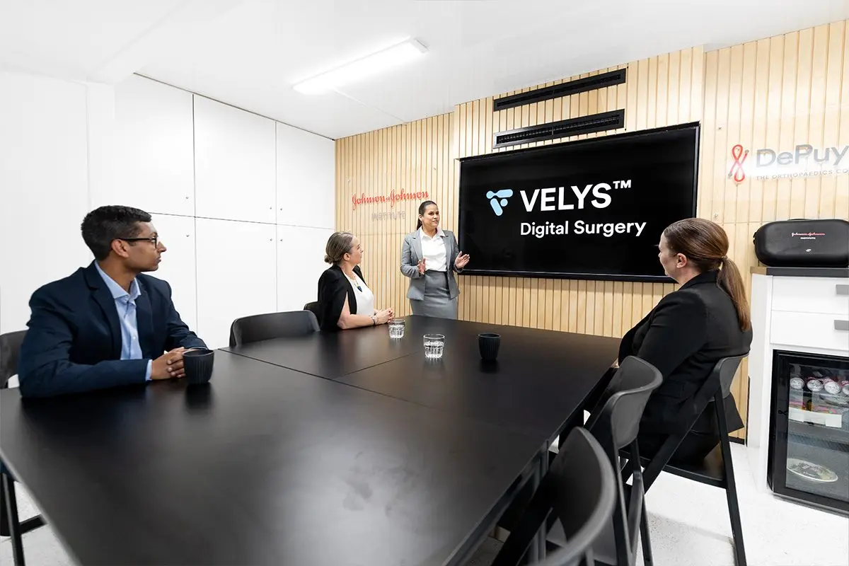 Johnson & Johnson VELYS Mobile Lab and Virtual Tour, image 3 of 14
